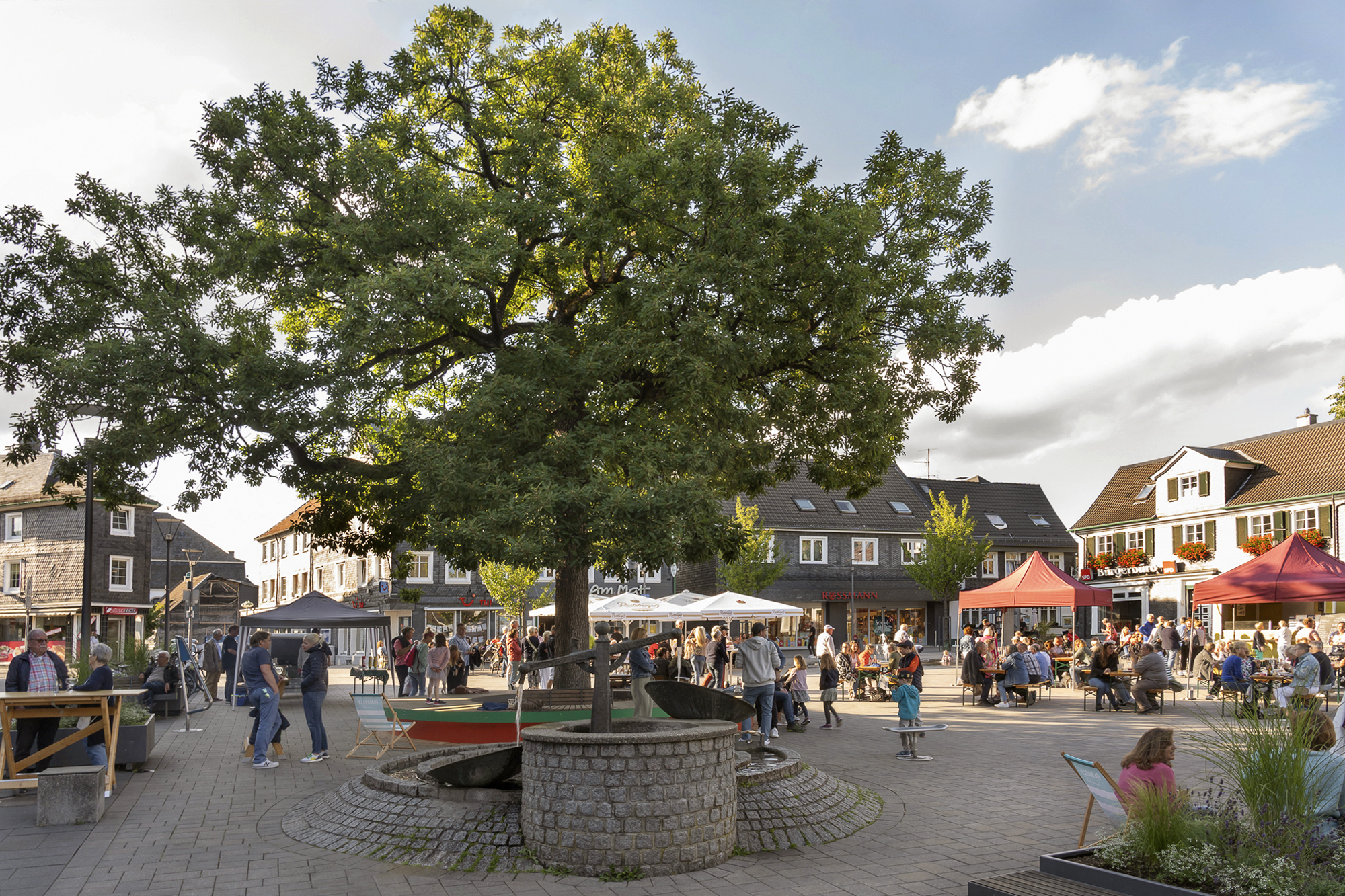 Schlepperbande Honsberg beim Radevormwalder Feierabendmarkt